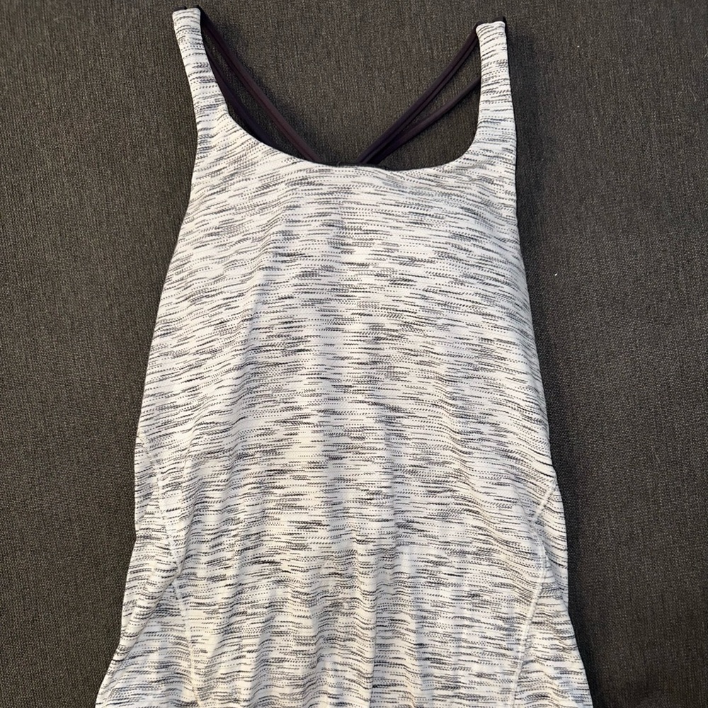 Lululemon tank top with built in bra